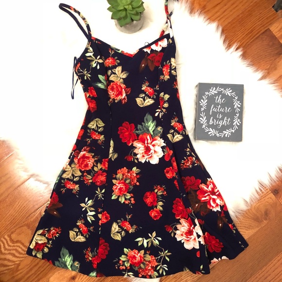 Dresses & Skirts - Host pick Rose floral navy skater dress nwot